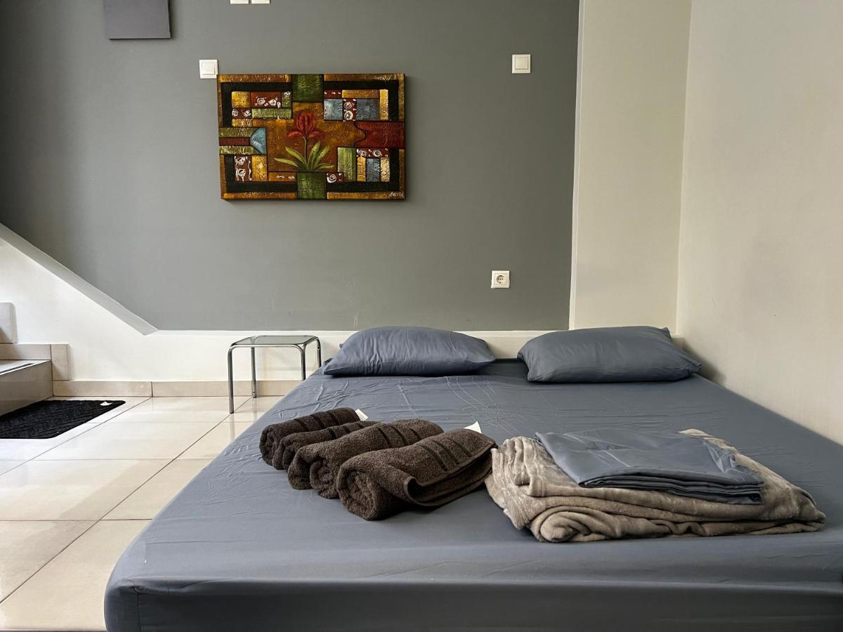 Budget Private Room In The Center Atina Dış mekan fotoğraf
